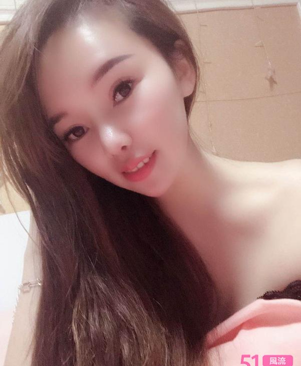 南山花式做爱妹妹小甜甜