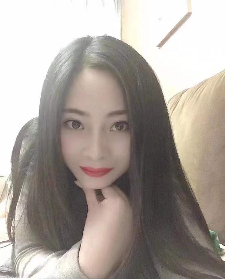 成渝立交耍的妹子