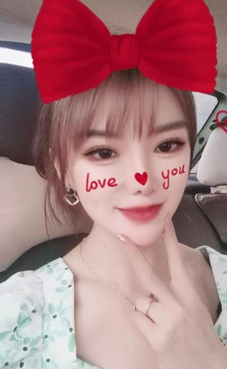 象湖开朗性格小姐姐