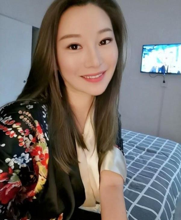 上城区凤楼少妇