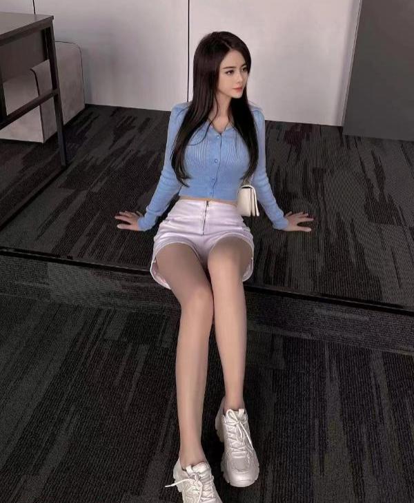 南山大新饥渴骚妇