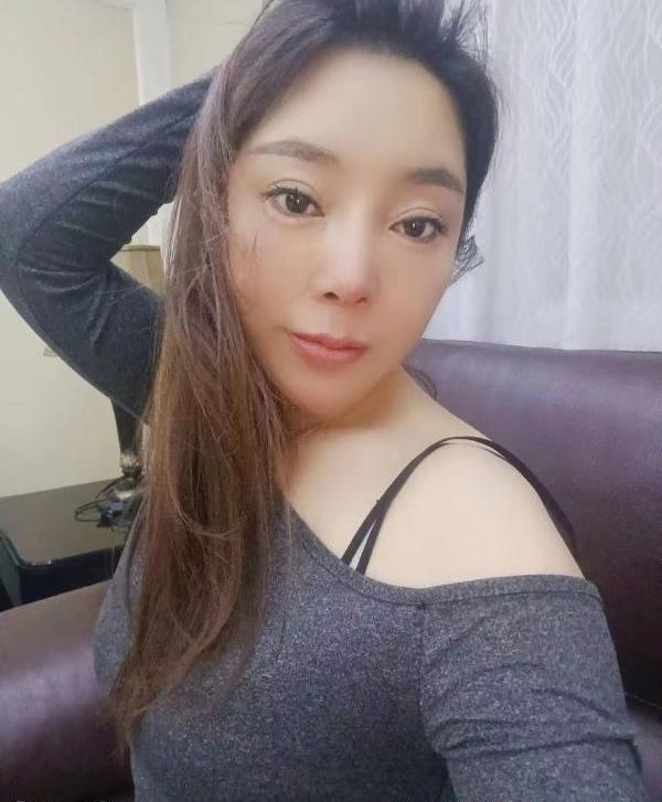 鼓楼绿城花园少妇