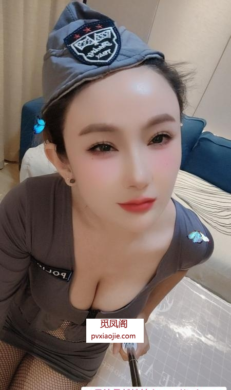 昆山大奶性感美女