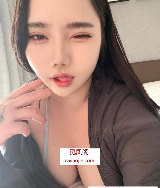 甜美长相水多嫩妹