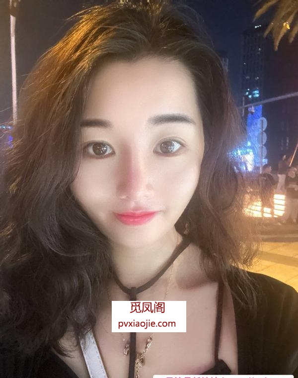 禅城翘臀美琪老师