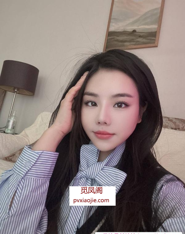 制服黑丝诱惑骚姐姐