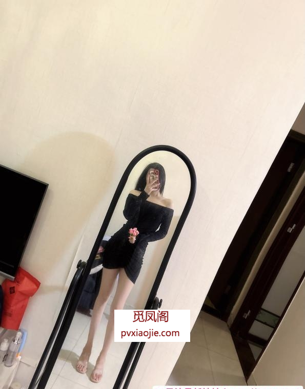 性感腿模小辣椒