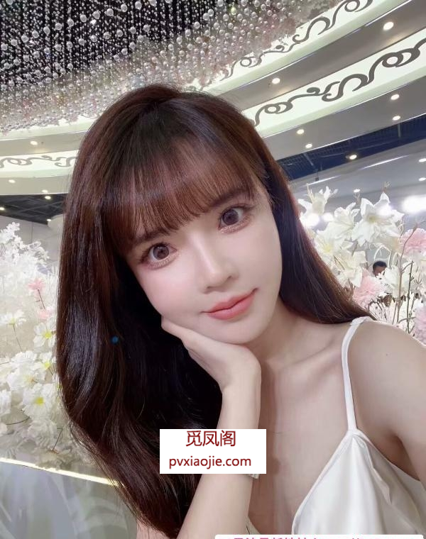 宝藏抓龙筋小姐姐