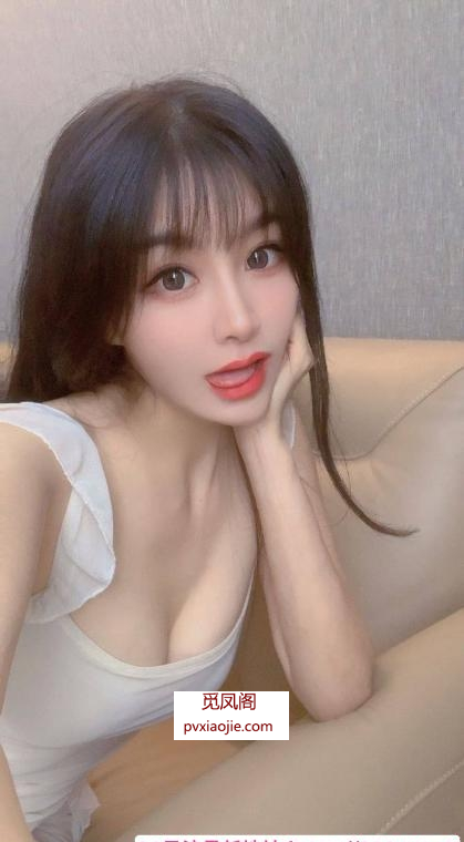 身材nice颜值姗姗