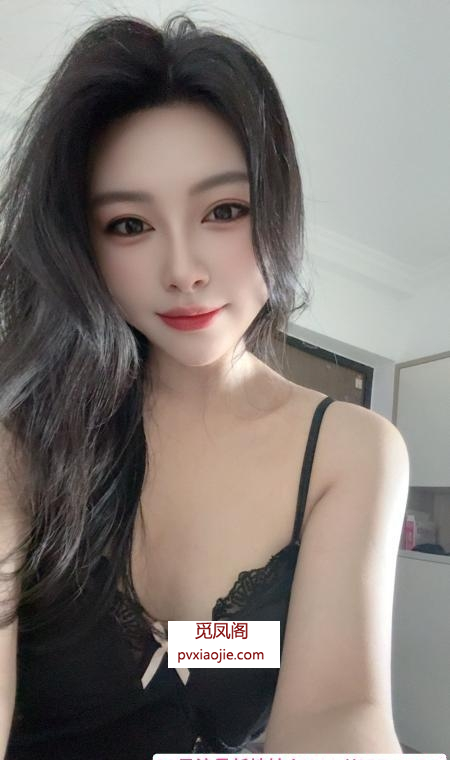 上城肤白颜值Lina