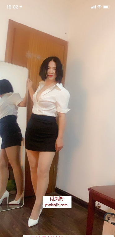 长宁巨臀三通熟女