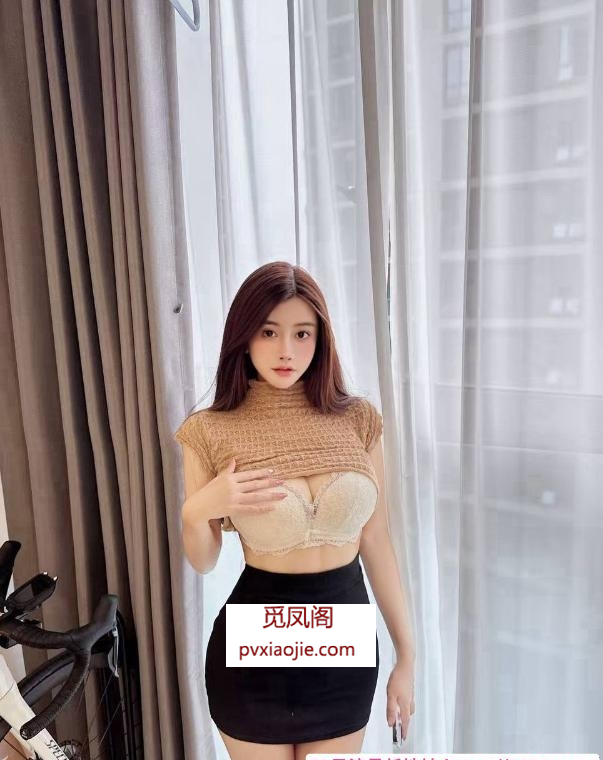 性感身材大胸艾拉