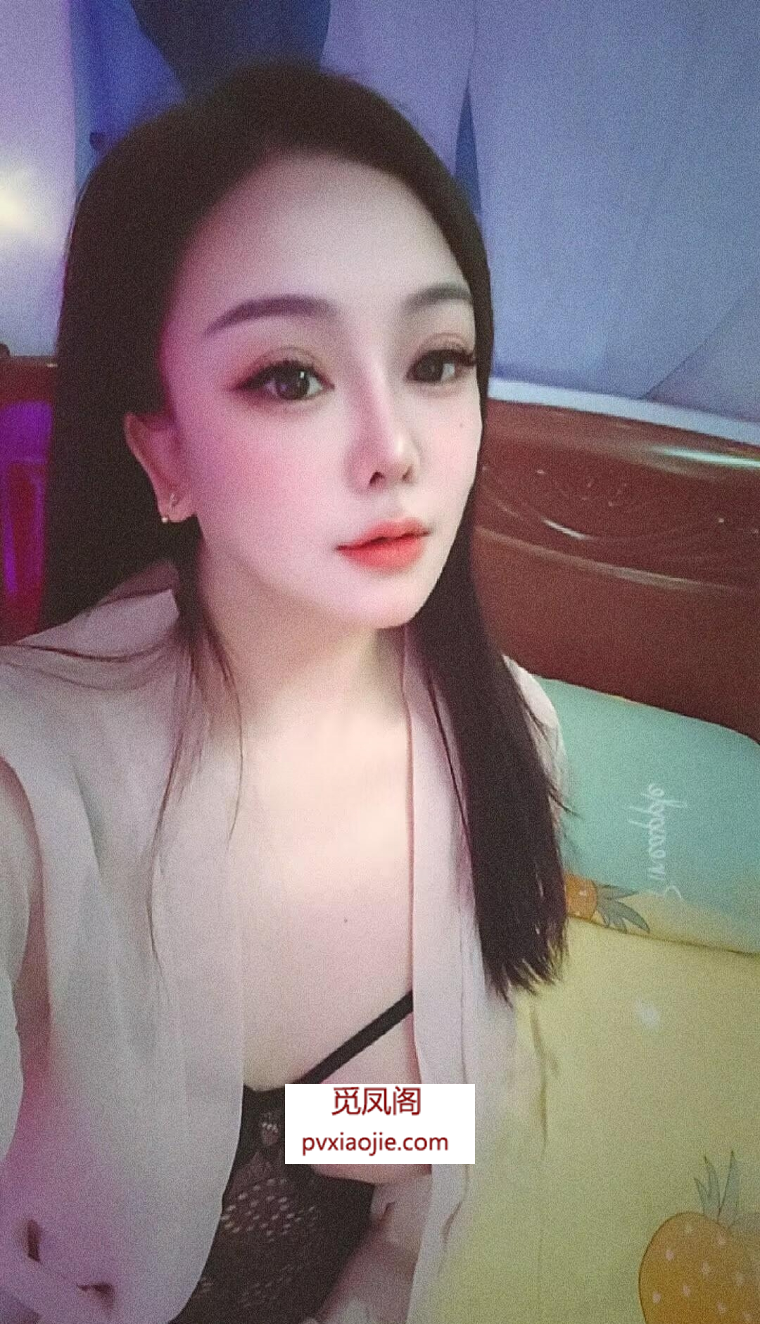 解渴丰满型微坦少妇