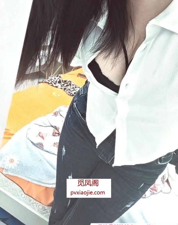 前凸后翘波大热情姐姐