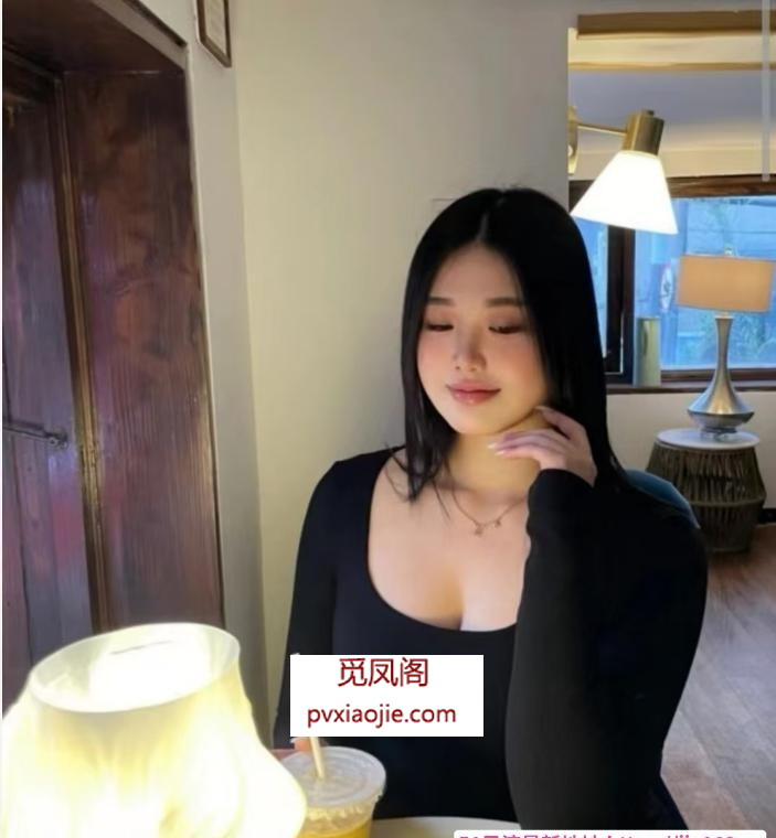 双飞肥臀姐妹花