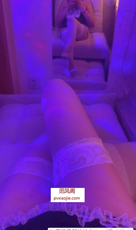 再次相约长腿菲菲