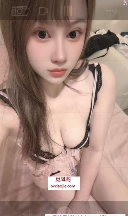 爆操大胸翘臀甜妹