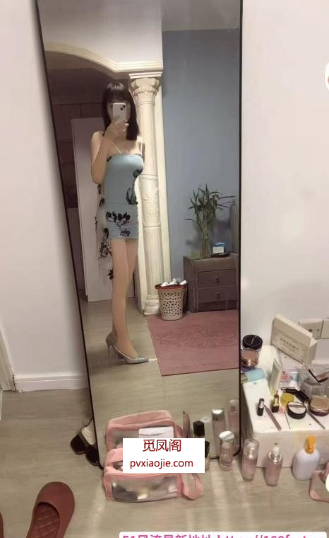 浦东美甲师小玥